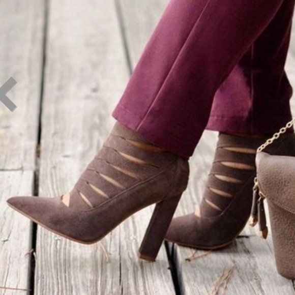 Steve Madden Cardii Suede Bootie Heels - Picture 11 of 11